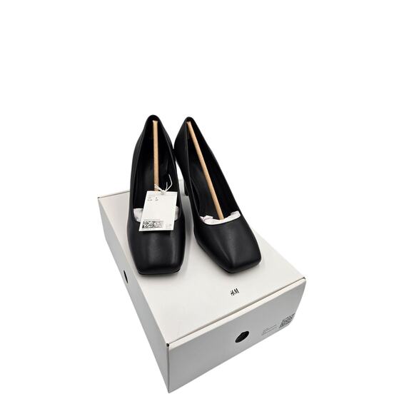 NIB H&M Black Leather Pumps - Picture 1 of 4